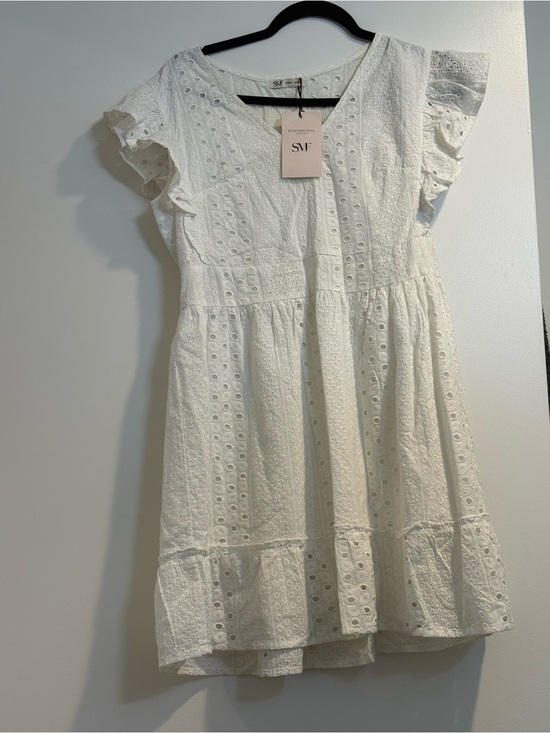 Dresses & Skirts - SMF White Eyelet Flutter Sleeve Dress